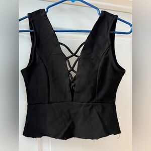 Iris Sz M Women’s Punk Black Sleeveless Top